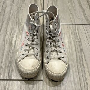Limited Edition Floral Converse, Women’s 8, Good Condition